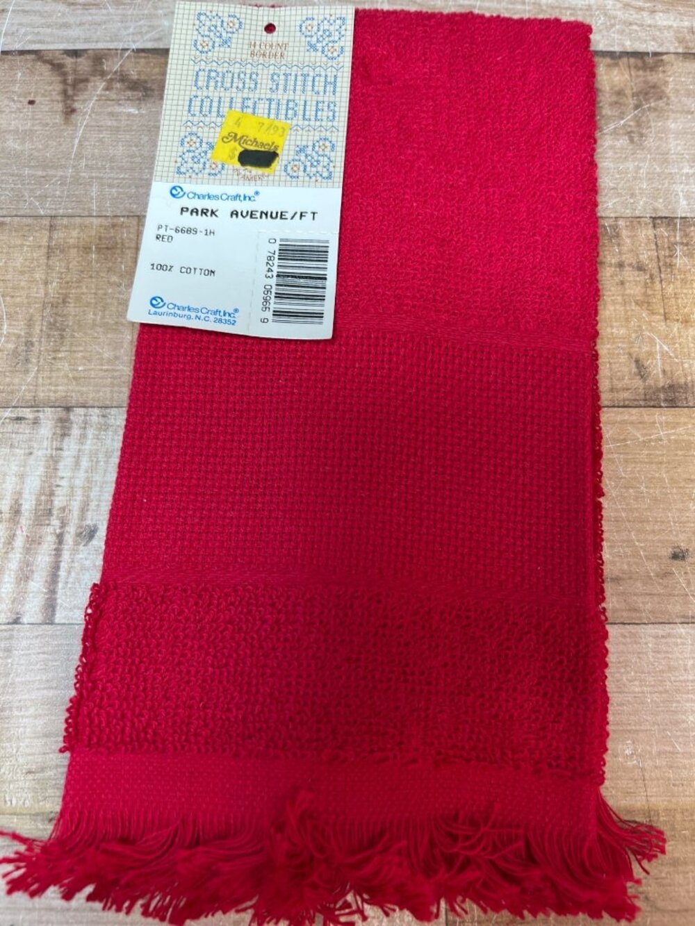 Charles Craft Park Avenue Red Cross-Stitch Towel 14-Count Border 100% Cotton